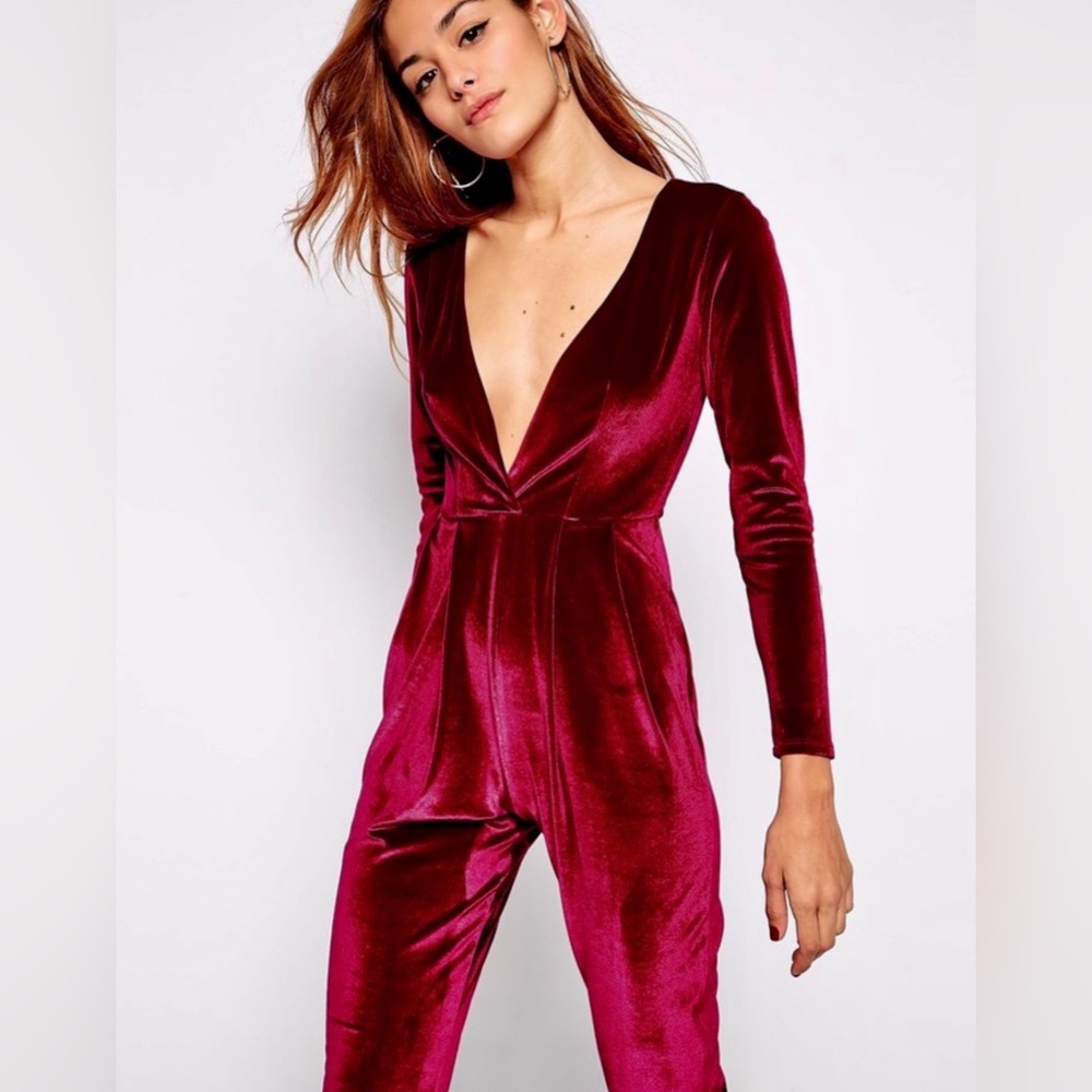 Elegant Velvet Jumpsuit in Rich Burgundy Size XL Jr